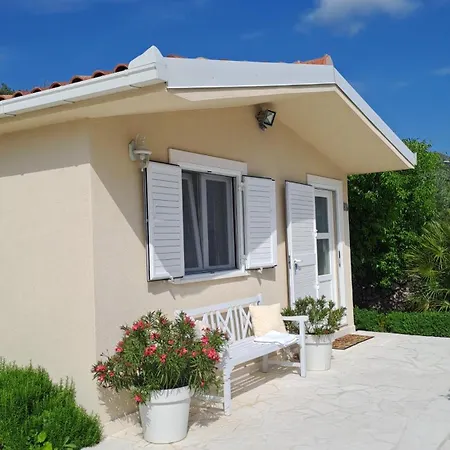 Kuca U Prirodi Li بيت للعطل Vrgorac