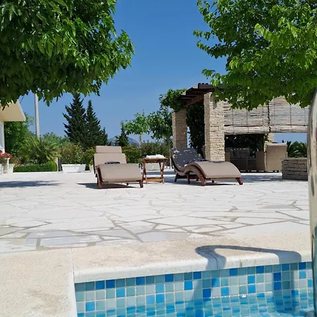 بيت للعطل Kuca U Prirodi Li *