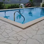 Kuca U Prirodi Li Feriehus Vrgorac