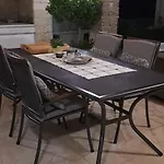 Kuca U Prirodi Li *