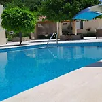 Kuca U Prirodi Li Feriehus Vrgorac