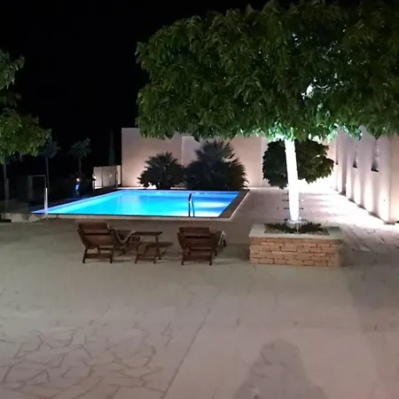 Kuca U Prirodi Li Holiday home